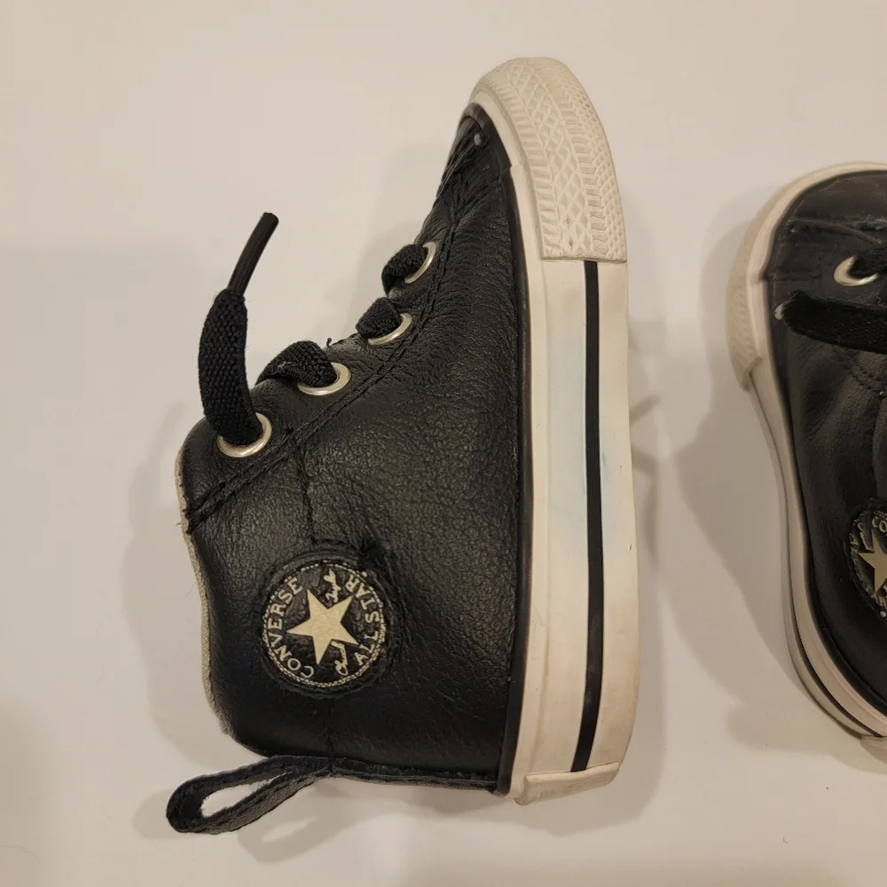 Converse one star allstar black leather hightops infant sneakers size 4